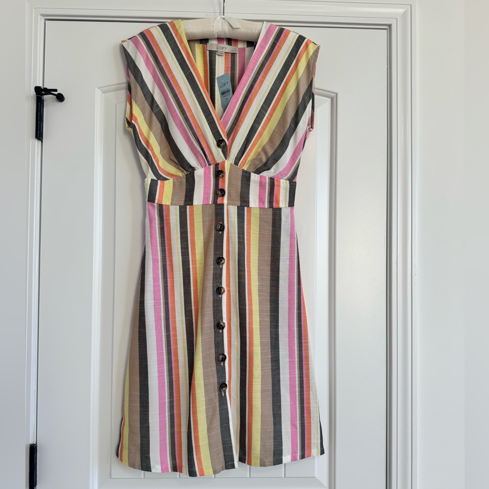 LOFT Size 00P Multi Color Striped Button Front Sleeveless Dress. NEW with tags
